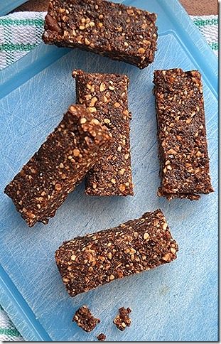 Homemade cashew nut, cocoa and date 'Nakd' bars - servings